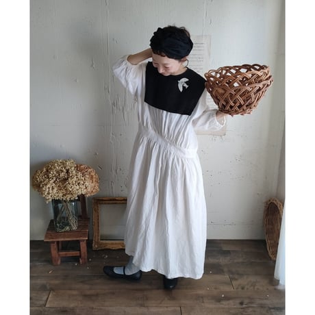 《即納》【Ecru White】エクリュホワイト フレンチリネンギャザーワンピース リネンワンピース ナチュラルワンピース フレンチリネン