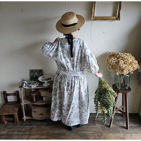 《送料無料》toile de jouy トワルドジュイ柄 ギャザーワンピース French cotton gather one piece