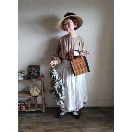 《即納》サンプル品特別価格【caramel Beige】キャラメルベージュ French Linen Ayaori Gather onepiece アヤオリギャザーワンピース