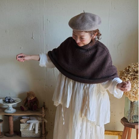 【即納】ダークブラウンの柔らかニットポンチョ　knit poncho 《darkbrown》