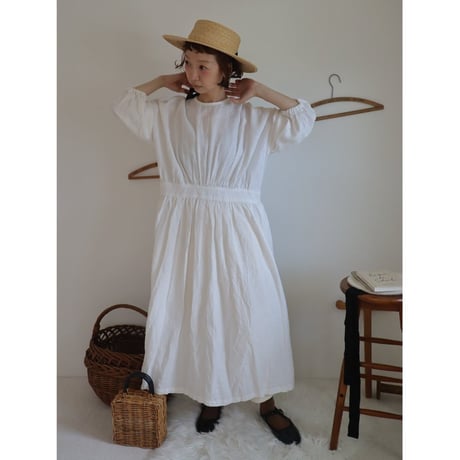 《即納》【Ecru White】エクリュホワイト フレンチリネンギャザーワンピース リネンワンピース ナチュラルワンピース フレンチリネン