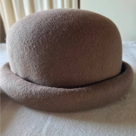 【即納】モカブラウンのフェルトトーク帽　felt talkbou  《moca brown》