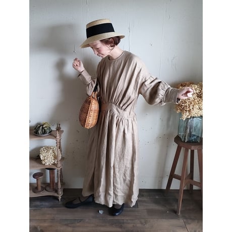 《即納》サンプル品特別価格【caramel Beige】キャラメルベージュ French Linen Ayaori Gather onepiece アヤオリギャザーワンピース