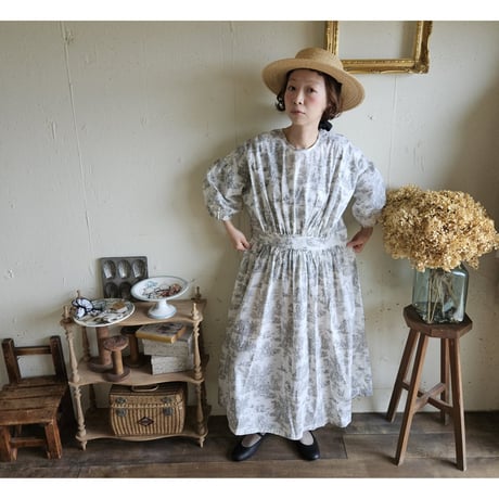 《送料無料》toile de jouy トワルドジュイ柄 ギャザーワンピース French cotton gather one piece
