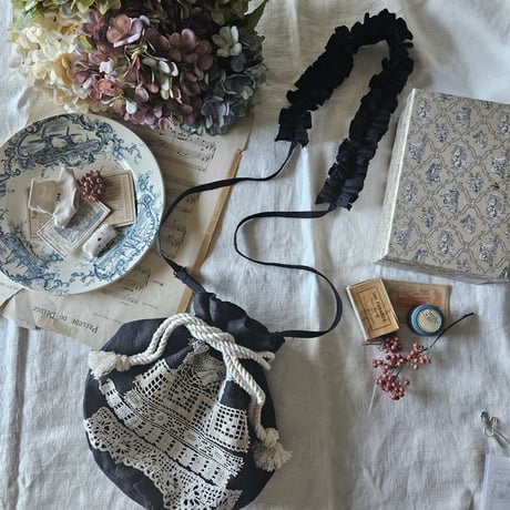 《即納》【French black】フレンチブラック Antique lace mashumallow pouch アンティークレースのマシュマロ巾着 マシュマロポーチ ポシェット