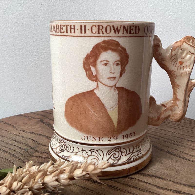 1953 Vintage Queen Elizabeth ll Coronation mug