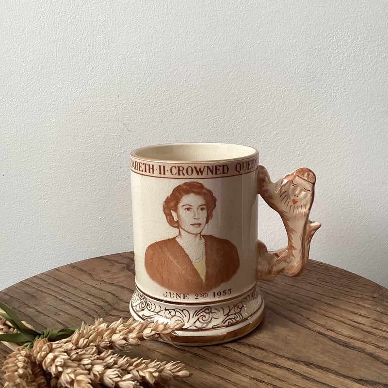 1953 Vintage Queen Elizabeth ll Coronation mug