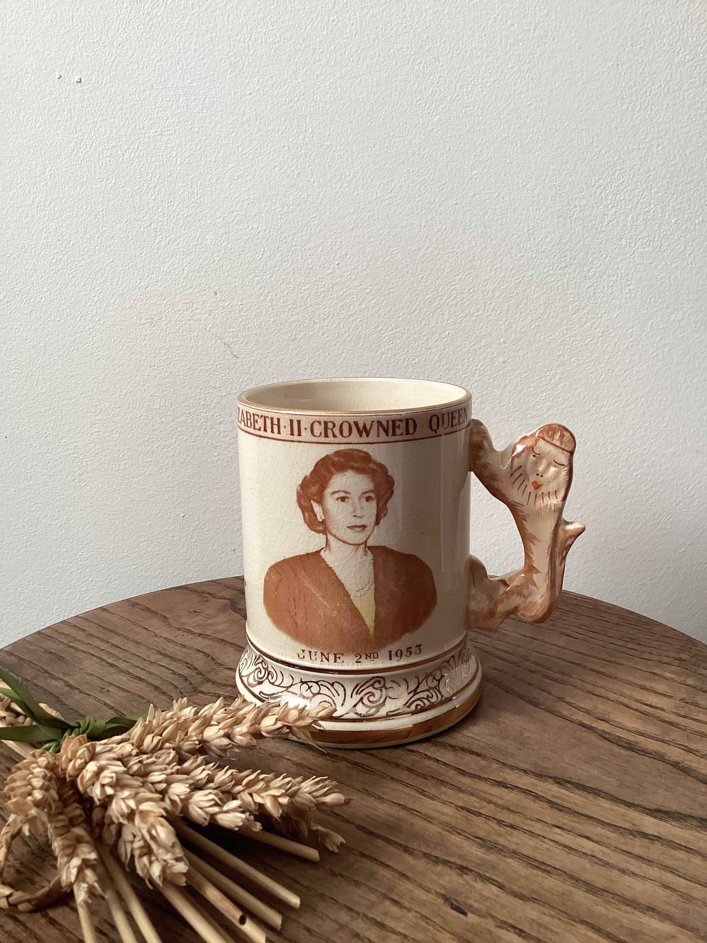 1953 Vintage Queen Elizabeth ll Coronation mug