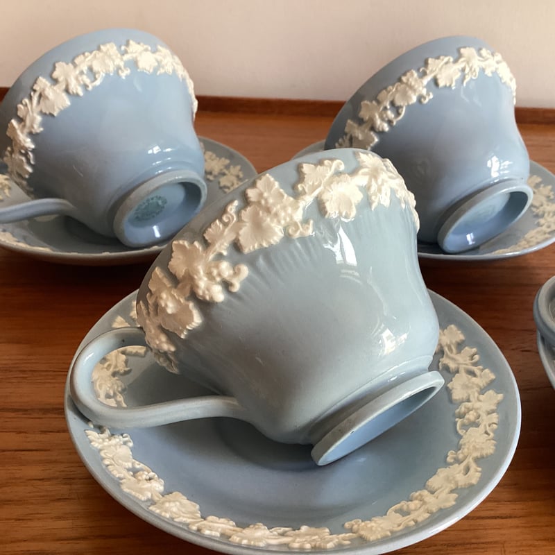 vintage Wedgwood Queensware Cup and Saucer / ウ