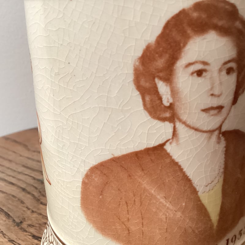 1953 Vintage Queen Elizabeth ll Coronation mug