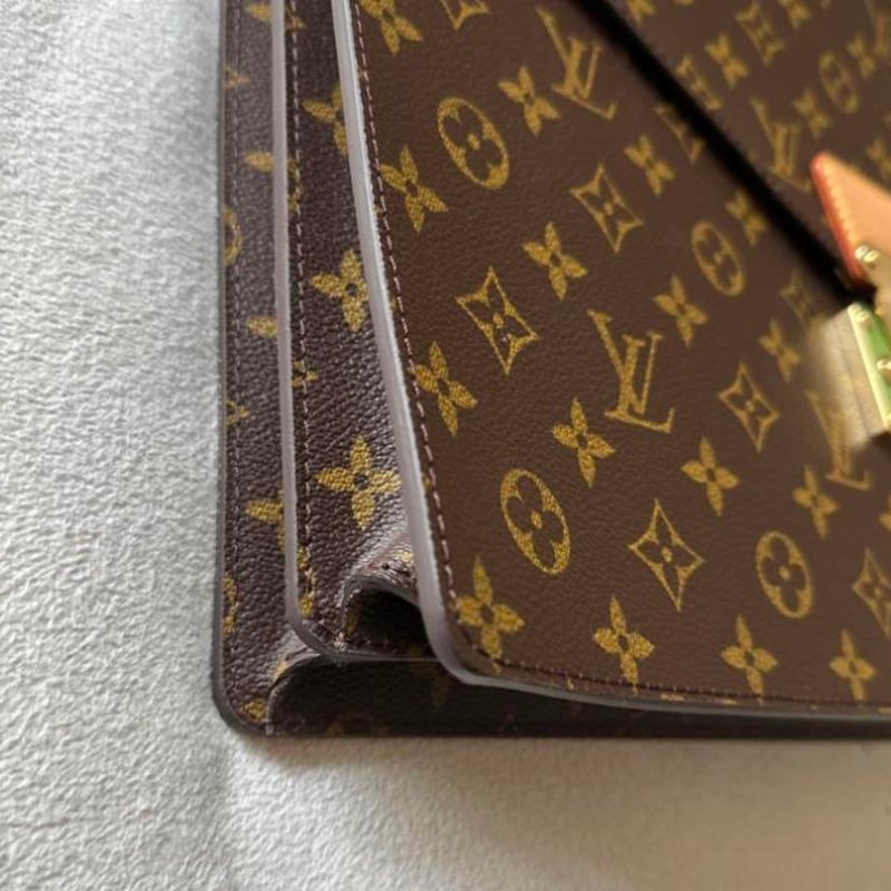 LOUIS VUITTON ルイヴィトン モノグラムコンセイエ ビジネスバッグ