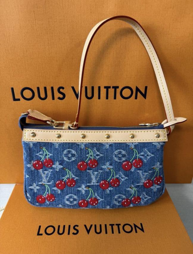 ゆうヴィトン♡ポシェット モノグラム ミュルティ・ポシェット・アクセソワール M44813/ ルイ