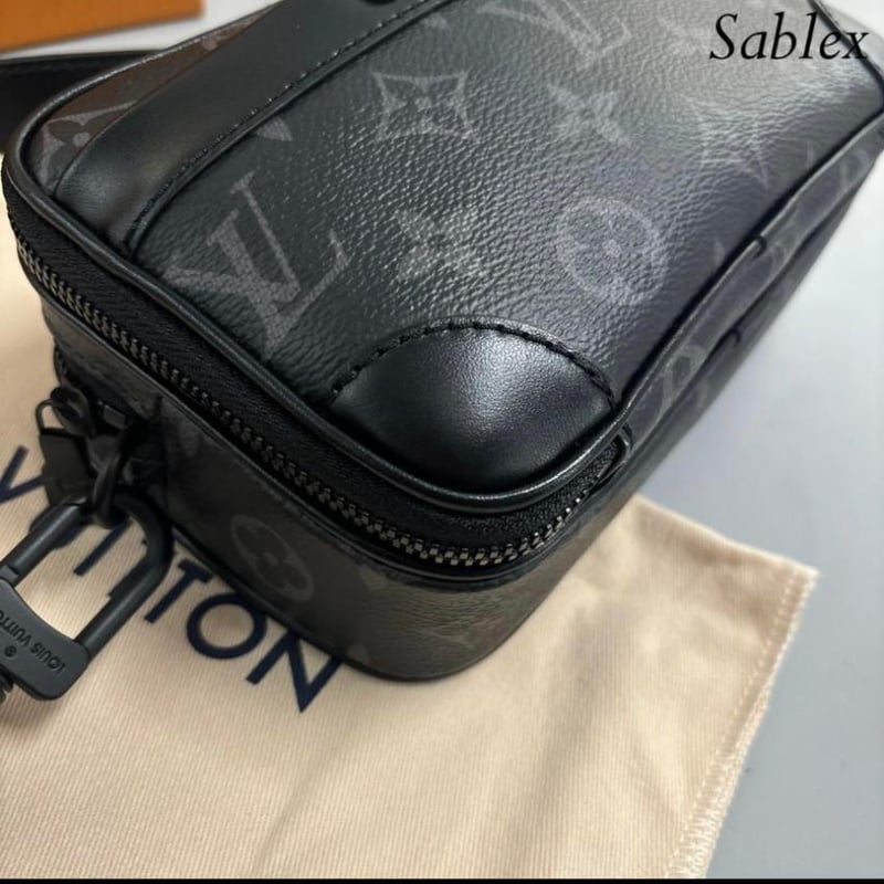 LOUIS VUITTON ルイヴィトン アルファメッセンジャーショルダーバッグ LOUIS VUITTON ルイヴィトン アルファメッセンジャーショルダーバッグ