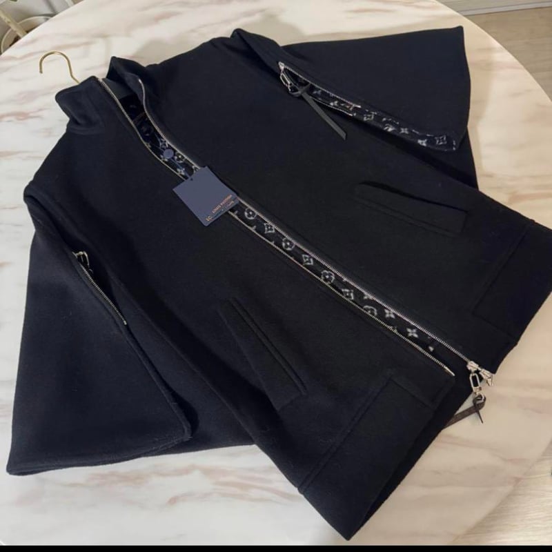 LOUIS VUITTON ルイヴィトン ダブルフェイスバットウィングスリーブ