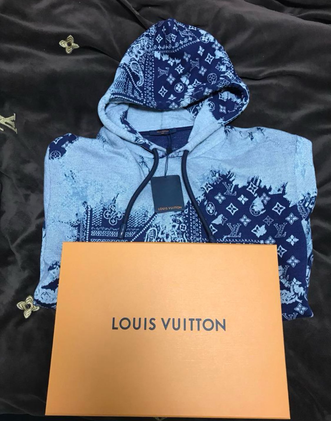 LOUIS VUITTON ルイヴィトン モノグラムバンダナ ショートスリーブ