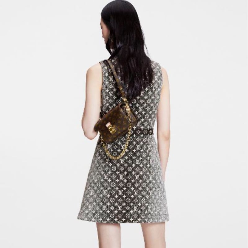 ルイ・ヴィトン　モノグラムデニム　ボタンタブドレス　豪華 LOUIS VUITTON ルイヴィトン モノグラム デニムボタン タブドレス