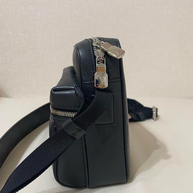 LOUIS VUITTON ルイヴィトン アウトドア・メッセンジャーバッグ | ルイ