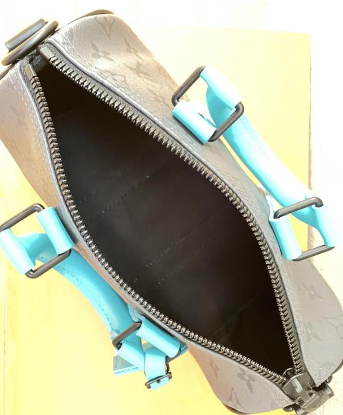 LOUIS VUITTON ルイヴィトン キーポル バンドリエール 25 ターコイズ