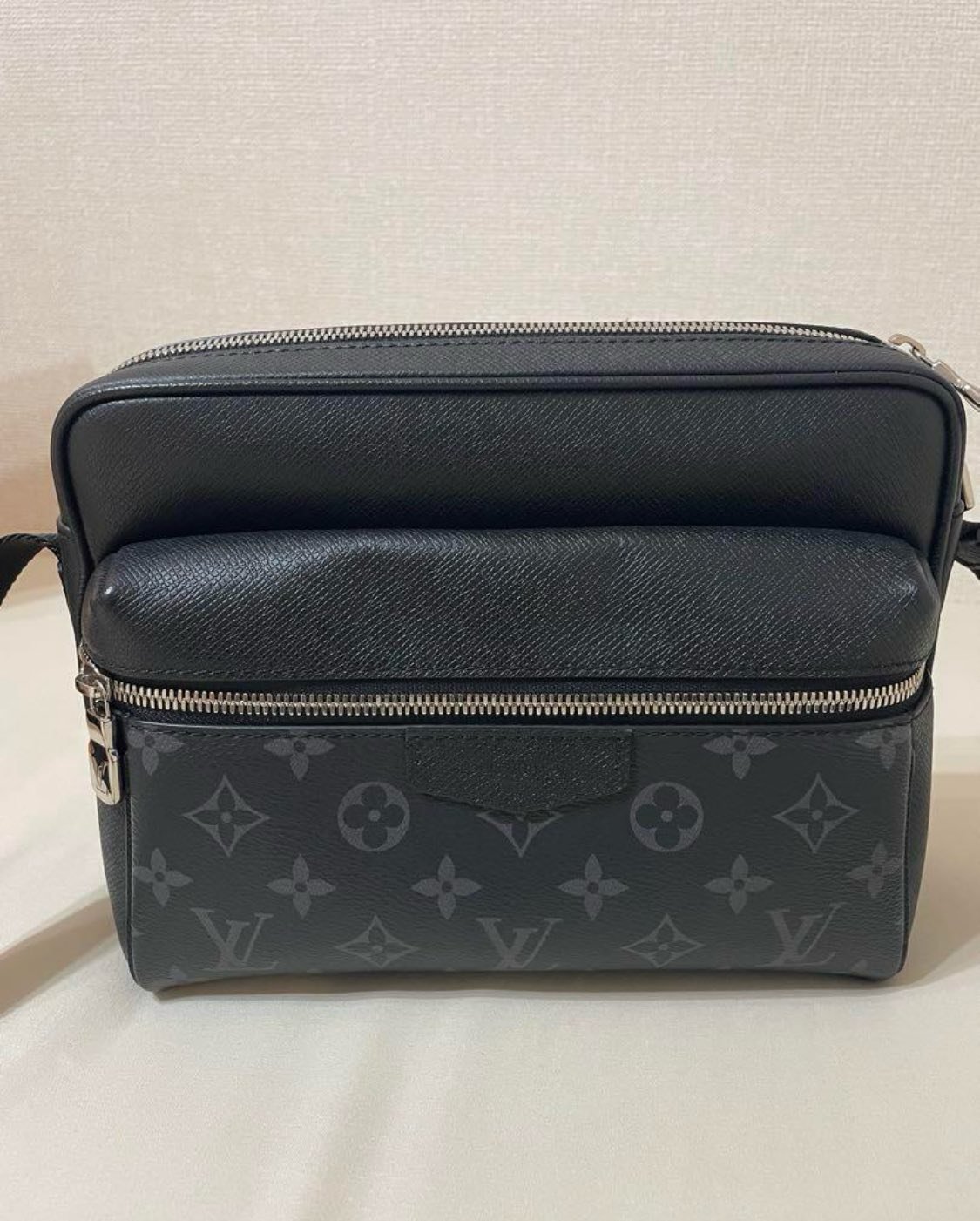 LOUIS VUITTON ルイヴィトン アウトドア・メッセンジャーバッグ | ルイ