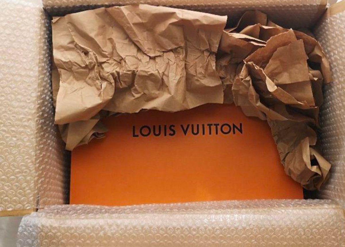 LOUIS VUITTON ルイヴィトン NIGOコラボ トリオ・メッセンジャー