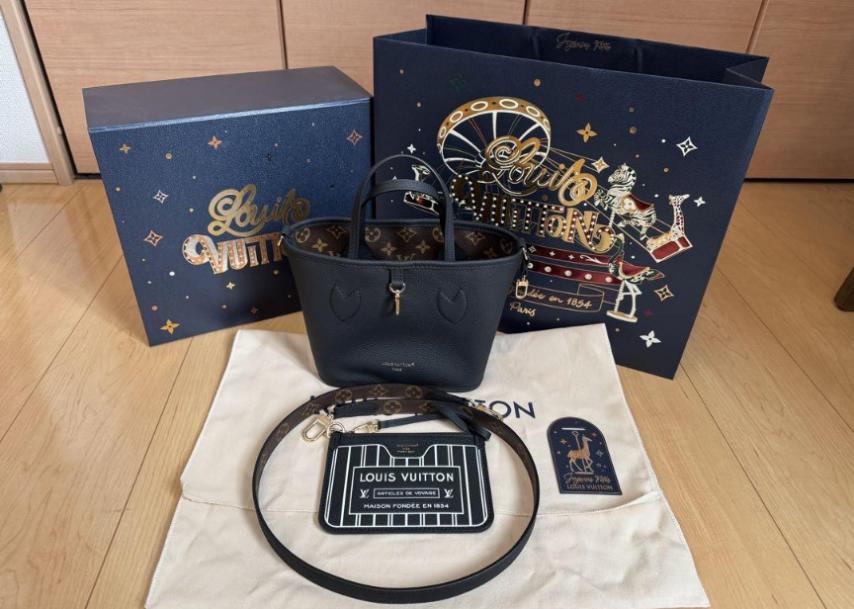 LOUIS VUITTON ルイヴィトン ネヴァーフル インサイドアウトbb LOUIS VUITTON ルイヴィトン ネヴァーフル インサイドアウトbb