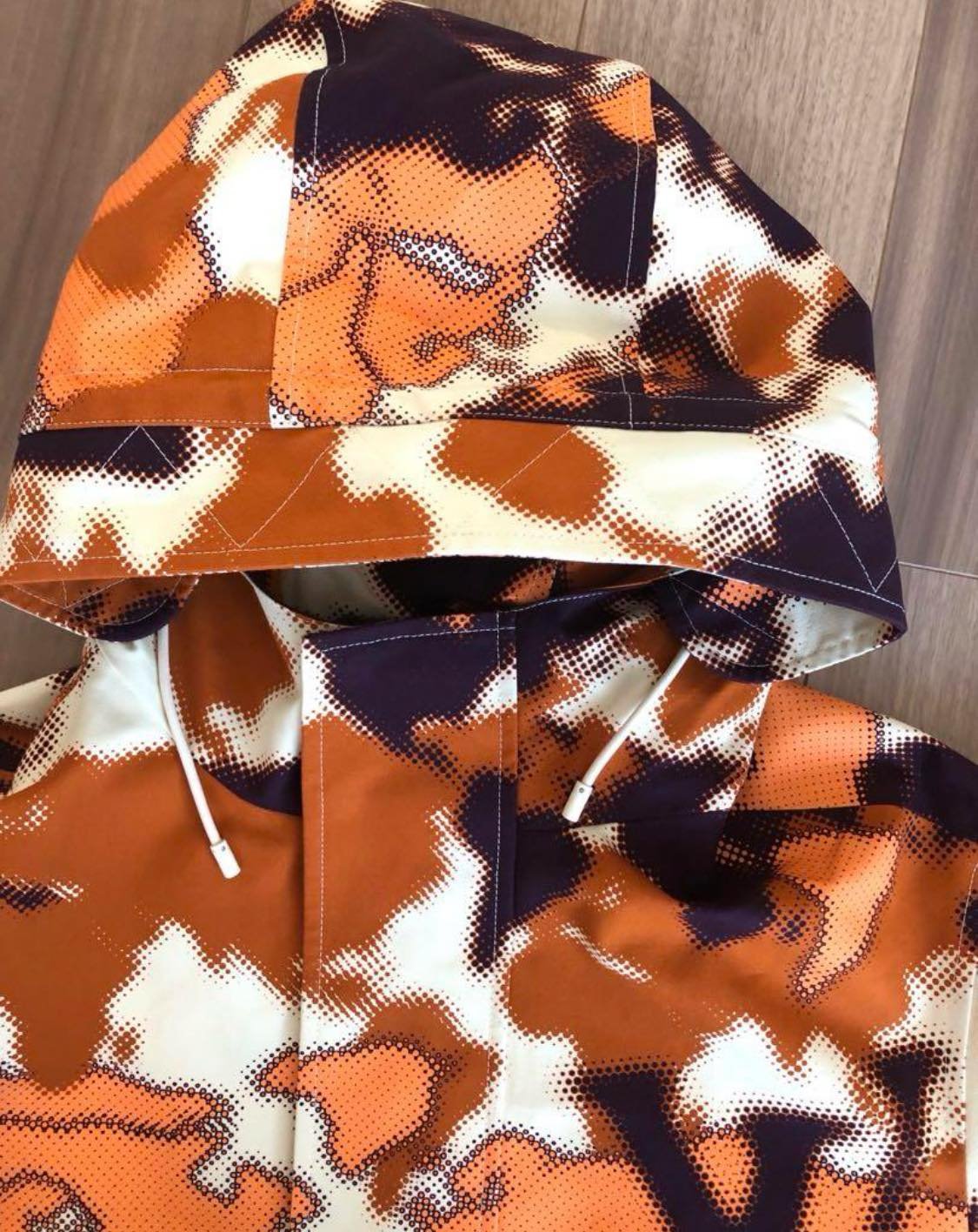 LOUIS VUITTON ルイヴィトン 迷彩フード付き マウンテンパーカー