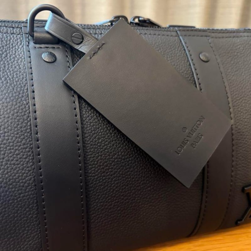 LOUIS VUITTON ルイヴィトン シティ キーポル アエログラム | ルイ