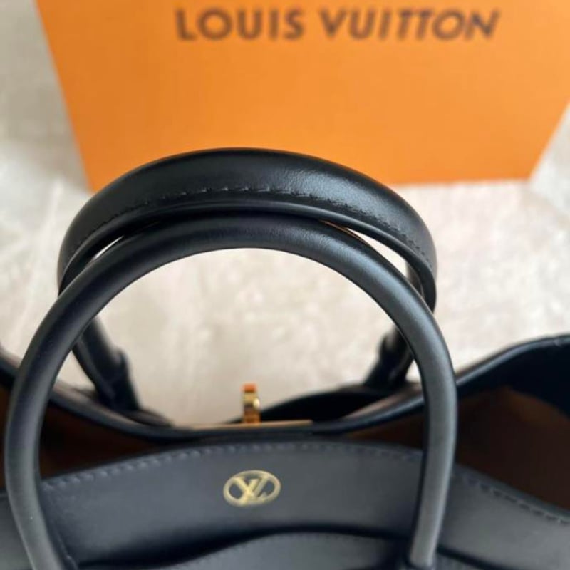 LOUIS VUITTON ルイヴィトン ハンドバッグ オンマイサイドMM
