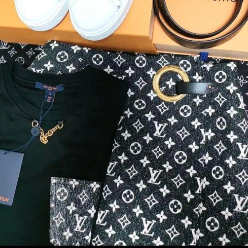 LOUIS VUITTON ルイヴィトン モノグラムポケットTシャツ スカート