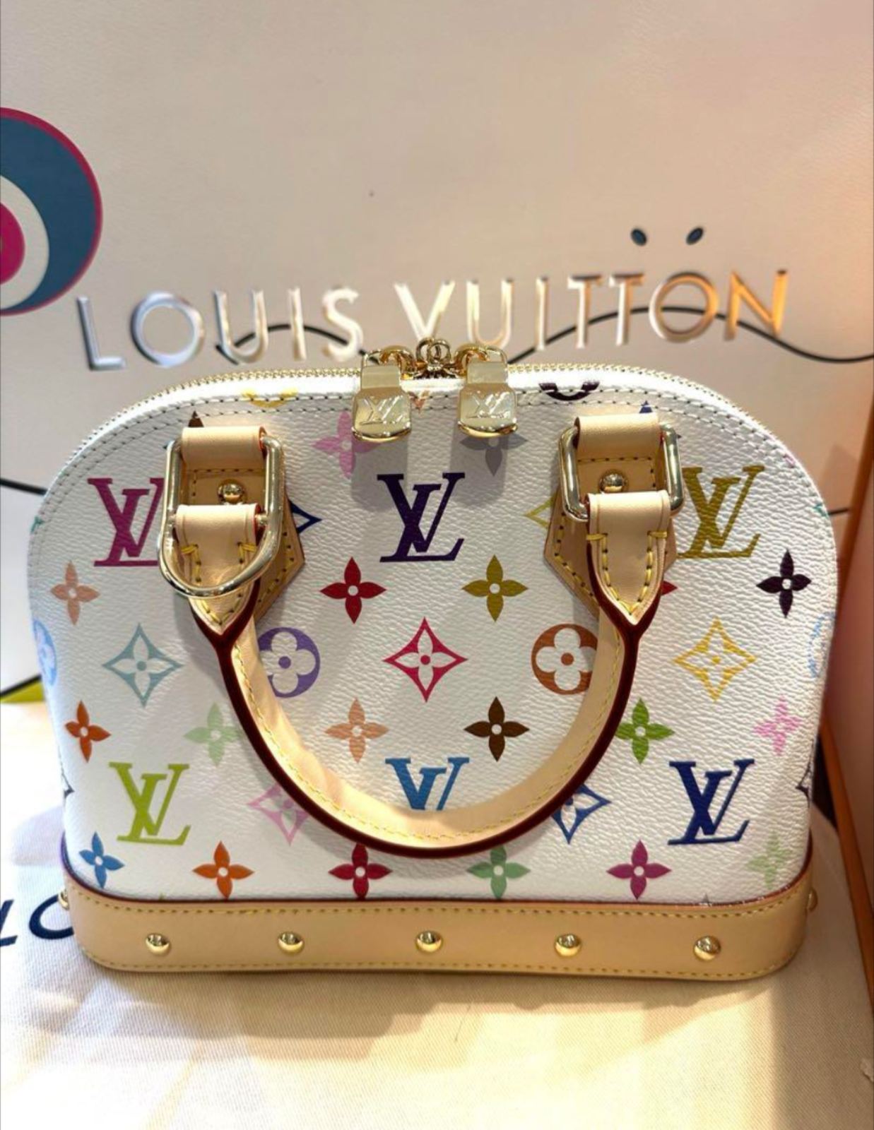 希少　LOUIS VUITTON ヴィトン　村上隆　小物入れ　灰皿　マルチカラー LOUIS VUITTON ルイヴィトン 村上隆 アルマ | ルイヴィトン専門店