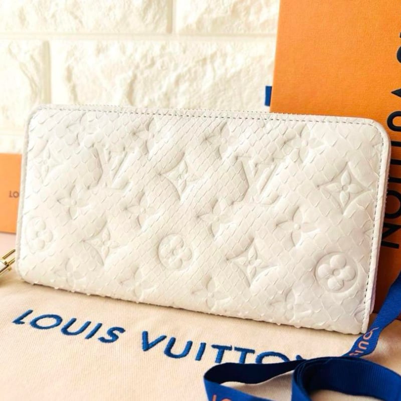 LOUIS VUITTON ルイヴィトン 長財布 ホワイト パイソンパドロック