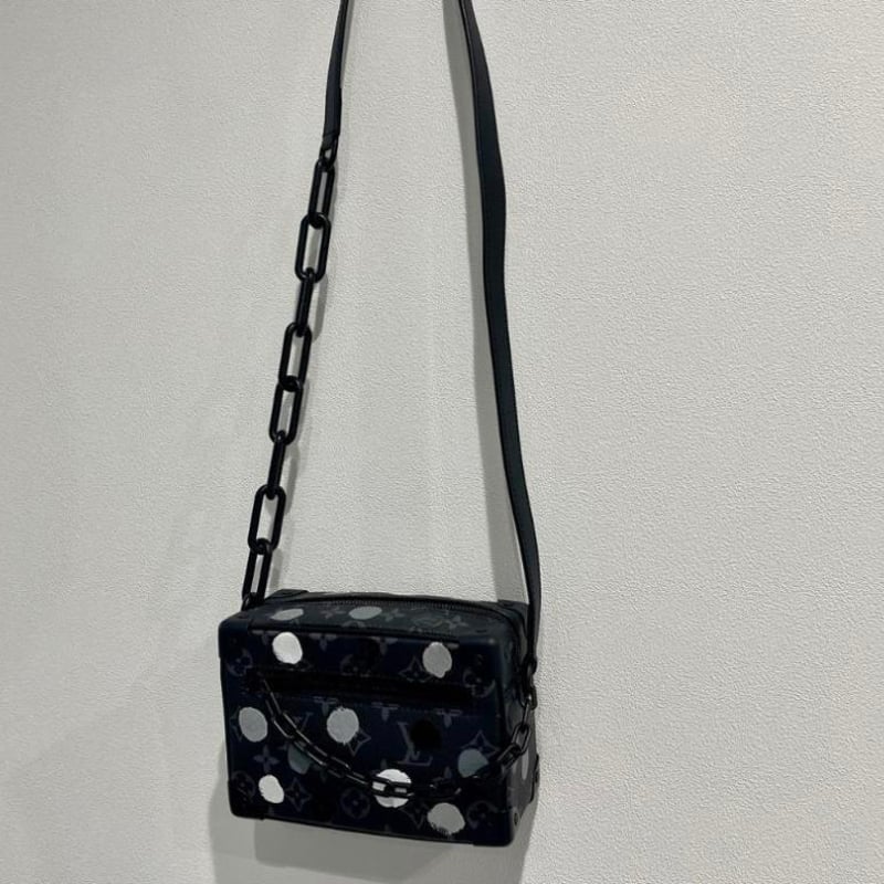 LOUIS VUITTON ルイヴィトン × 草間彌生 ソフトトランク ショルダー