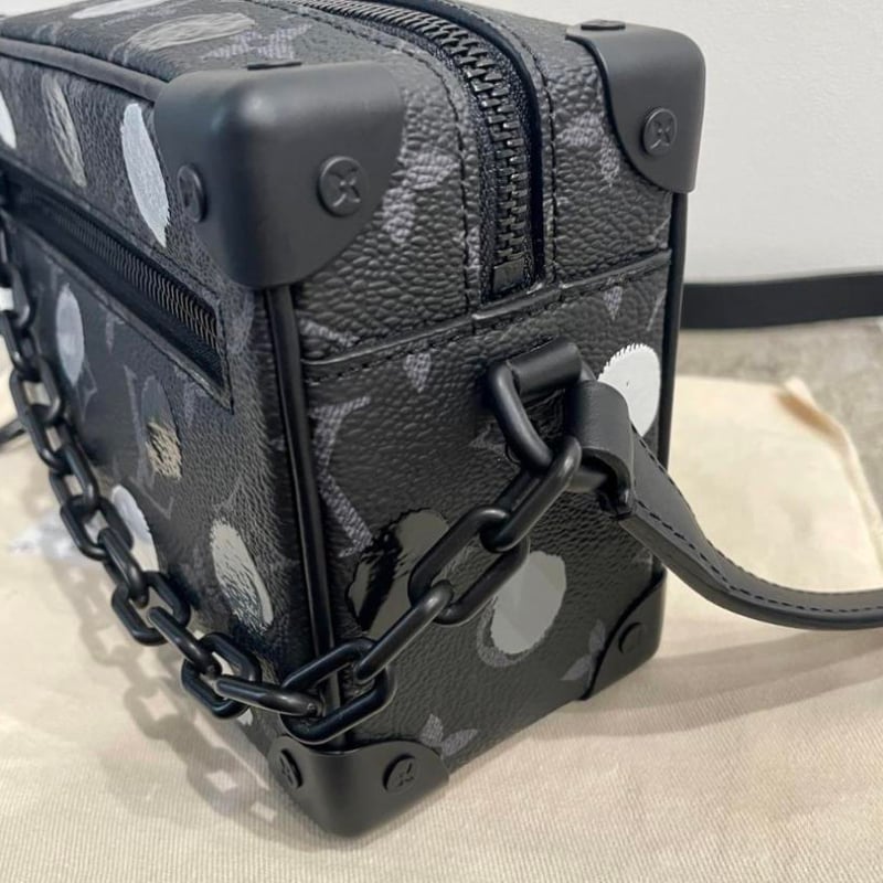 LOUIS VUITTON ルイヴィトン × 草間彌生 ソフトトランク ショルダー