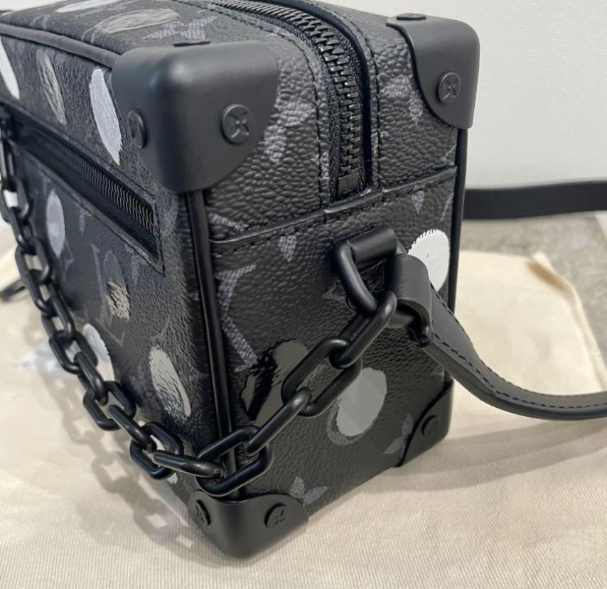 LOUIS VUITTON ルイヴィトン × 草間彌生 ソフトトランク ショルダー