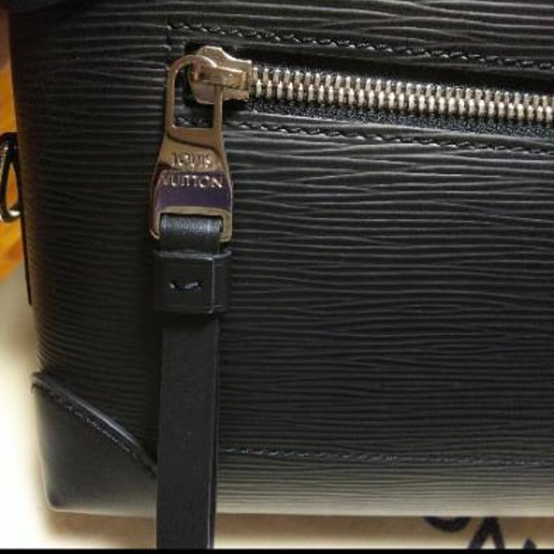 LOUIS VUITTON ルイヴィトン エピ 黒 ノワール マルスープルショルダー