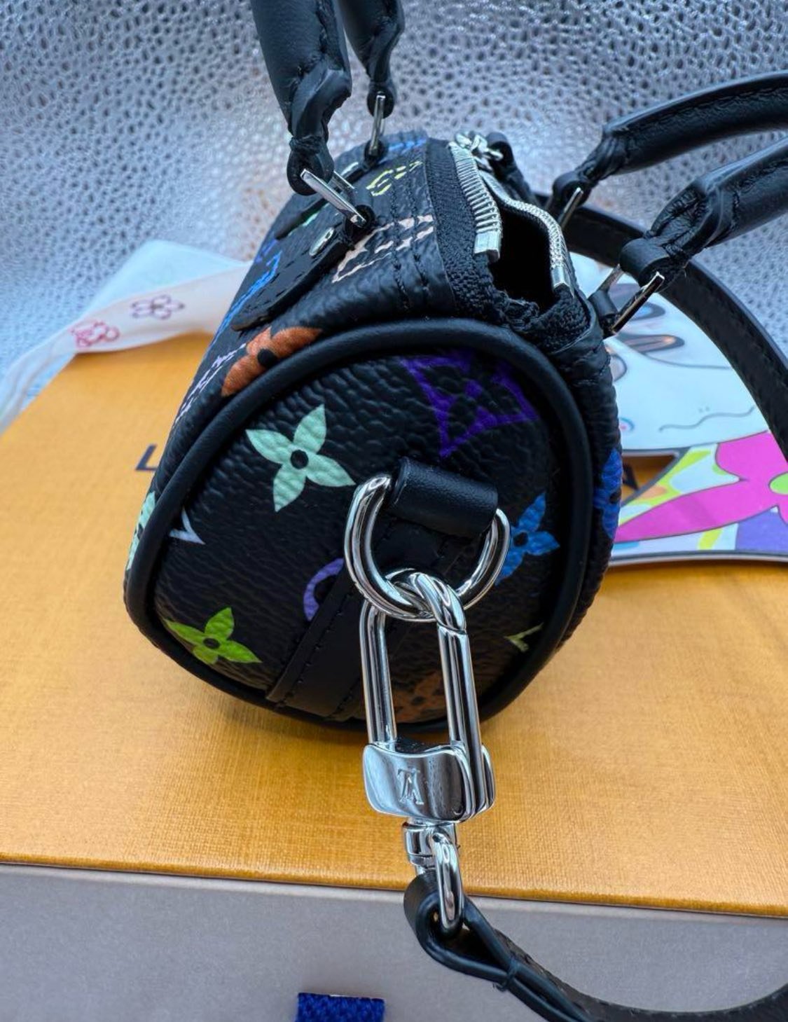 LOUIS VUITTON ルイヴィトン 村上隆 バッグチャーム・マイクロ