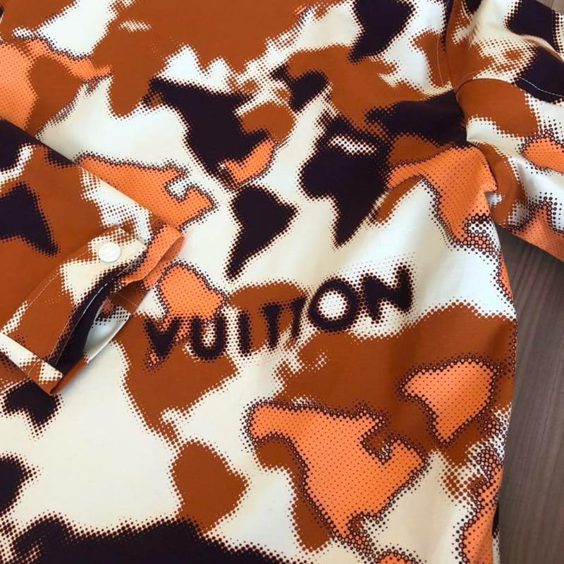 LOUIS VUITTON ルイヴィトン 迷彩フード付き マウンテンパーカー