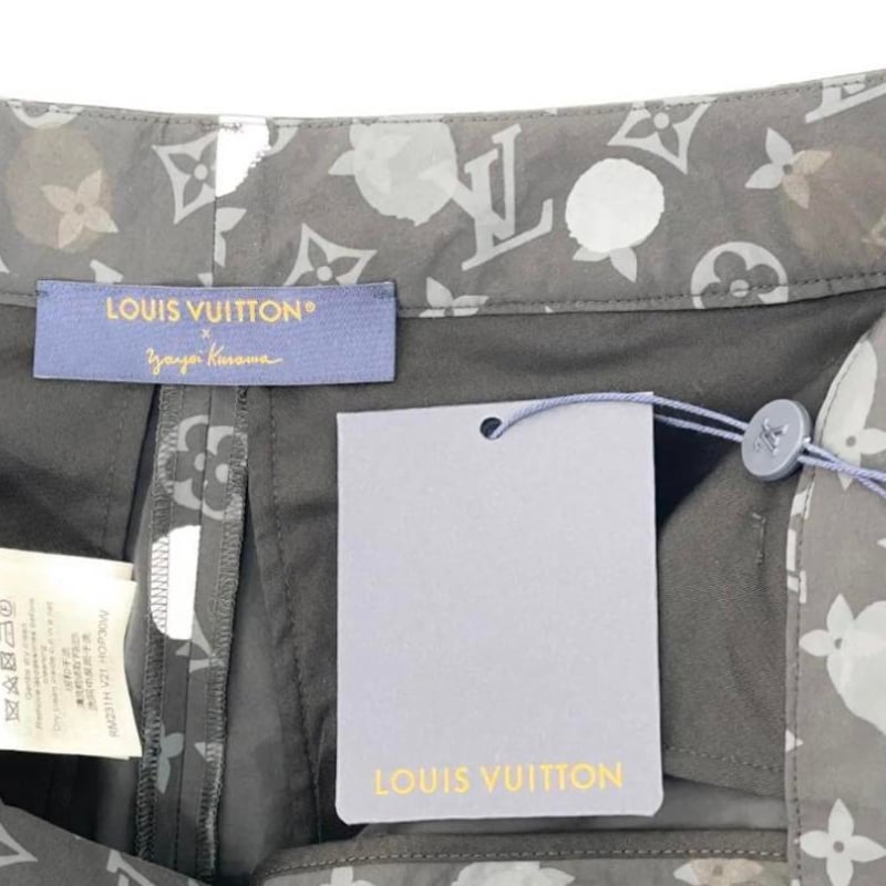 LOUIS VUITTON ルイヴィトン × 草間彌生コラボ モノグラム カーゴ