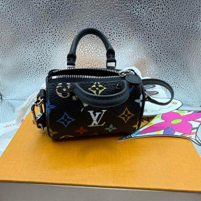 LOUIS VUITTON ルイヴィトン 村上隆 バッグチャーム・マイクロ