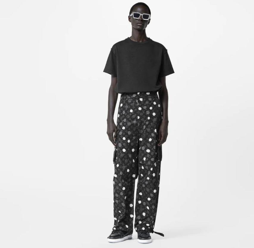 LOUIS VUITTON ルイヴィトン × 草間彌生コラボ モノグラム カーゴ