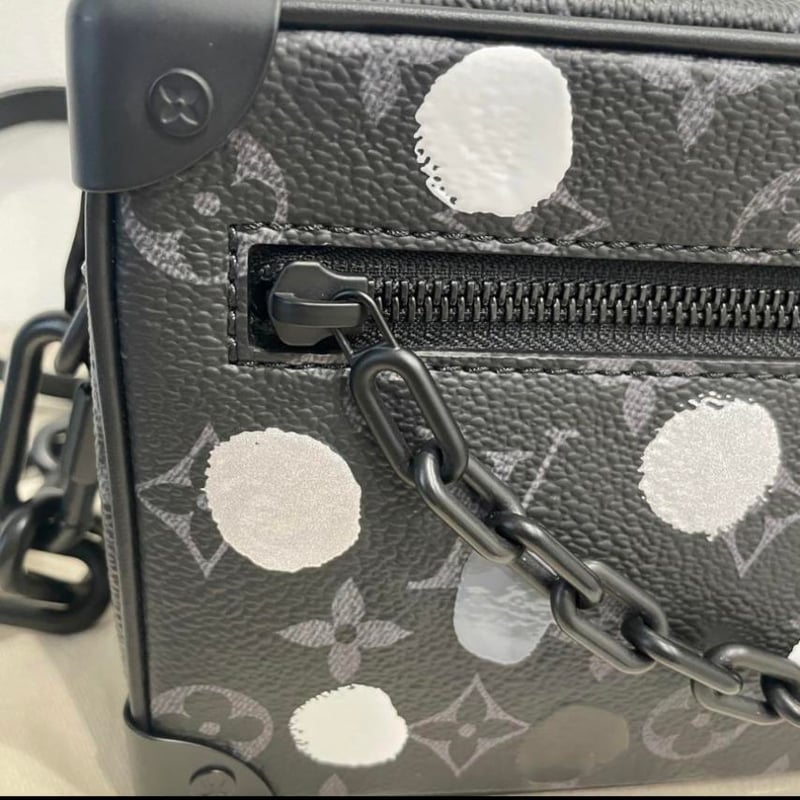 LOUIS VUITTON ルイヴィトン × 草間彌生 ソフトトランク ショルダー