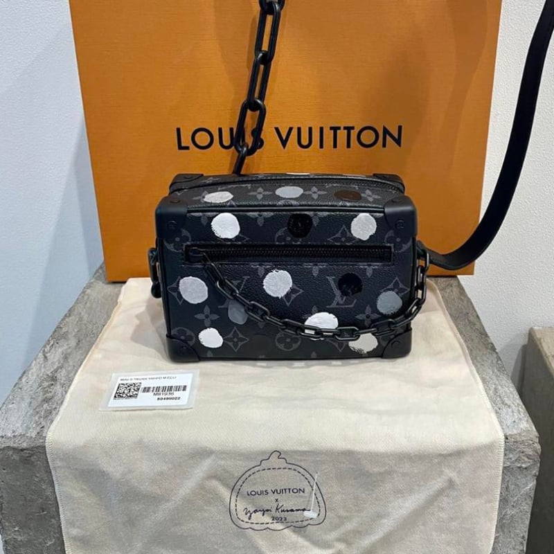 LOUIS VUITTON ルイヴィトン × 草間彌生 ソフトトランク ショルダー