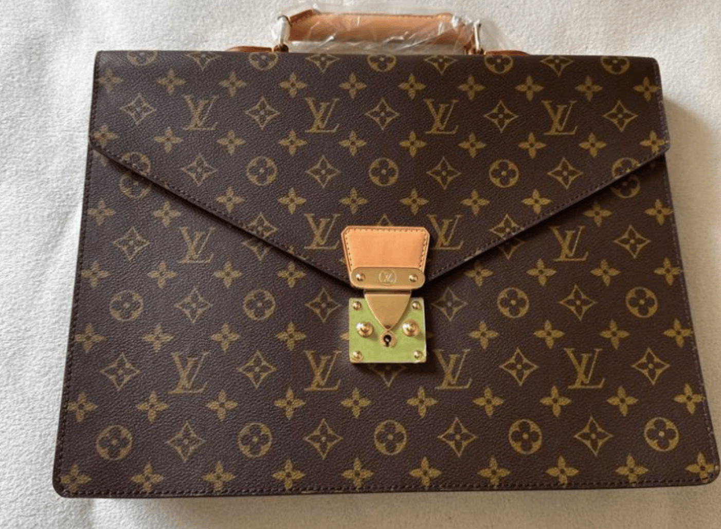 LOUIS VUITTON ルイヴィトン モノグラムコンセイエ ビジネスバッグ
