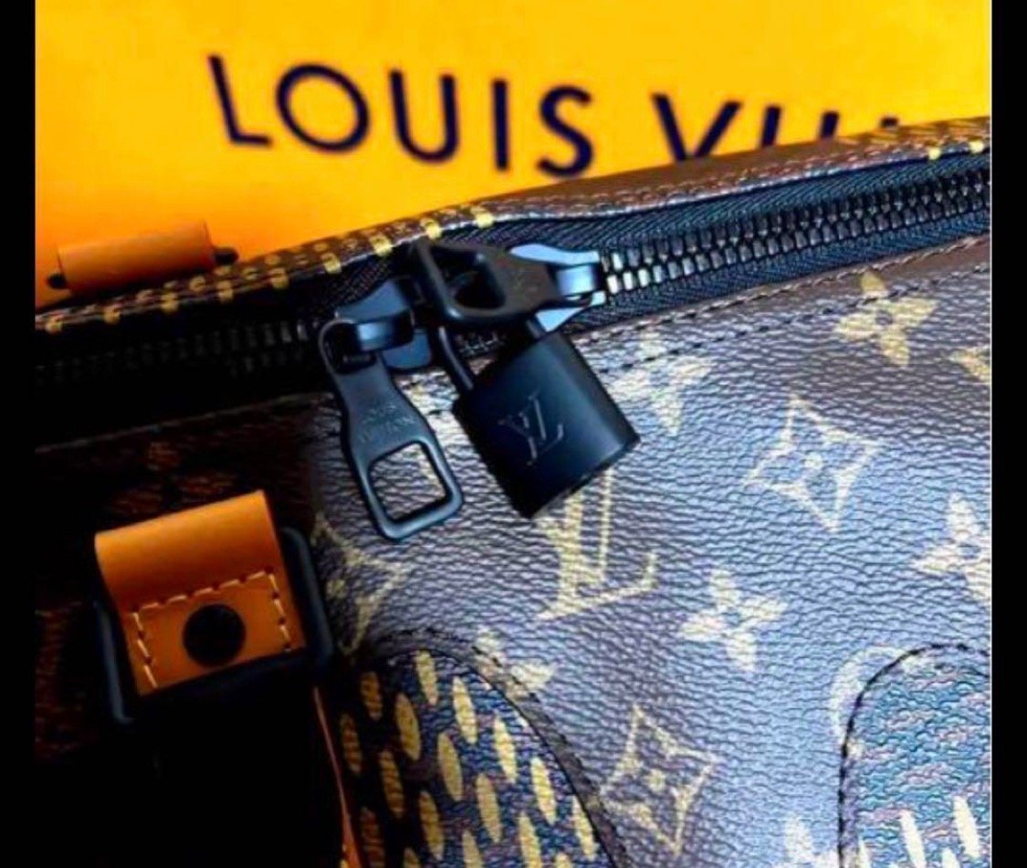 LOUIS VUITTON ルイヴィトン Nigo キーポル・バンドリエール 50
