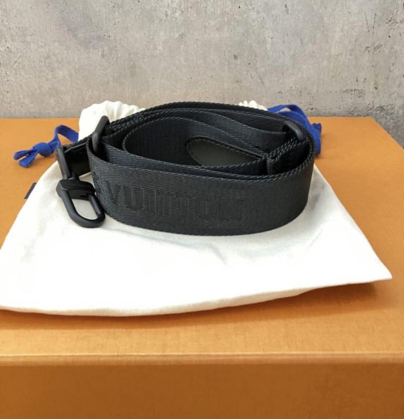 LOUIS VUITTON ルイヴィトン キーポル バンドリエール 25 ターコイズ