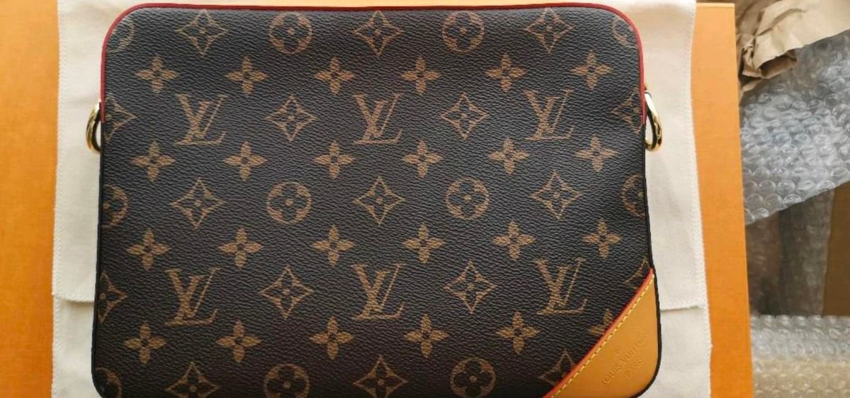 LOUIS VUITTON ルイヴィトン NIGOコラボ トリオ・メッセンジャー 