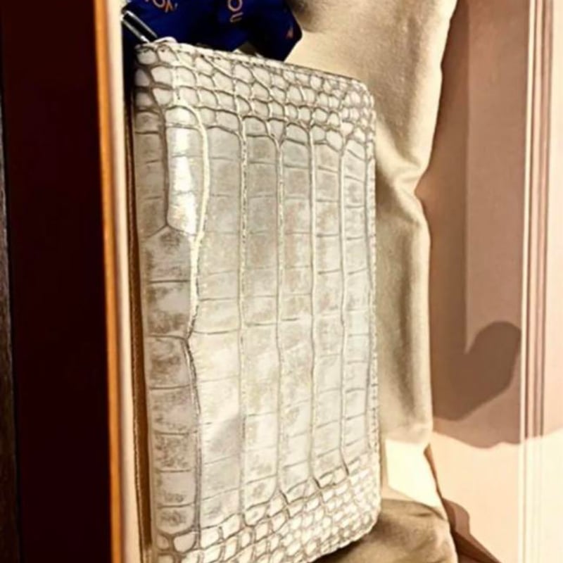 未使用　LOUISVUITTON ルイヴィトン　クロコダイルアリゲーター 長財布 LOUIS VUITTON（ルイ・ヴィトン） 超豪華 クロコダイル アリゲーター