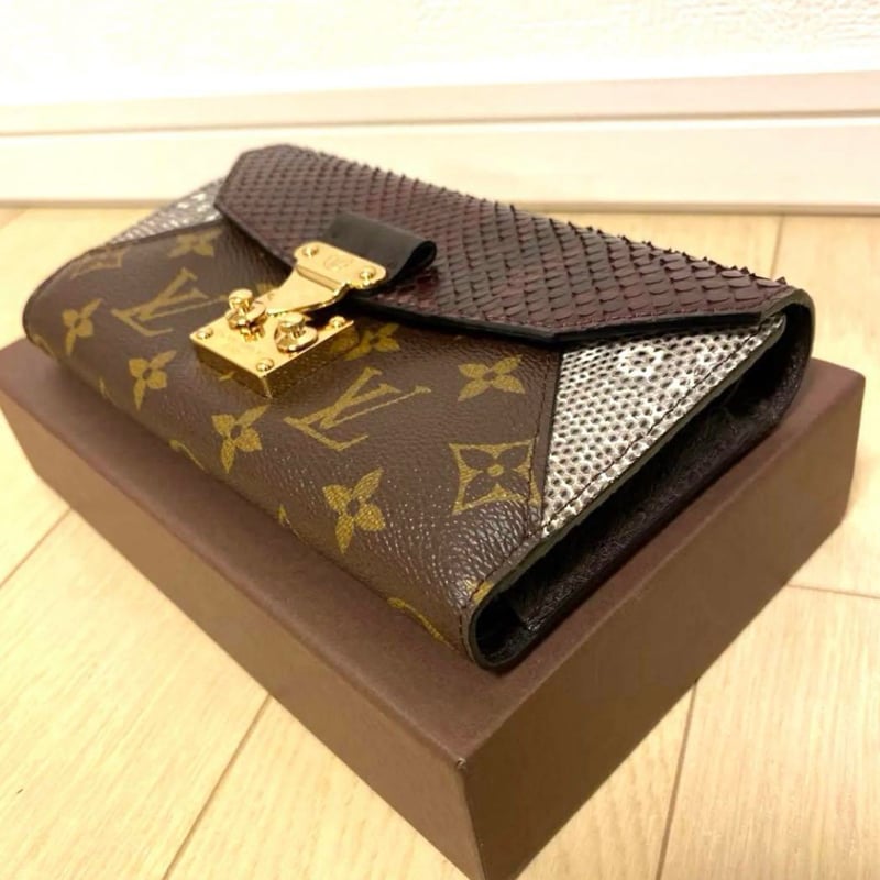 【新型】 ルイヴィトン ポルトフォイユ インターナショナル モノグラム 三つ折り LOUIS VUITTON ルイヴィトン ポルトフォイユ 三つ折り長財布 | ルイ
