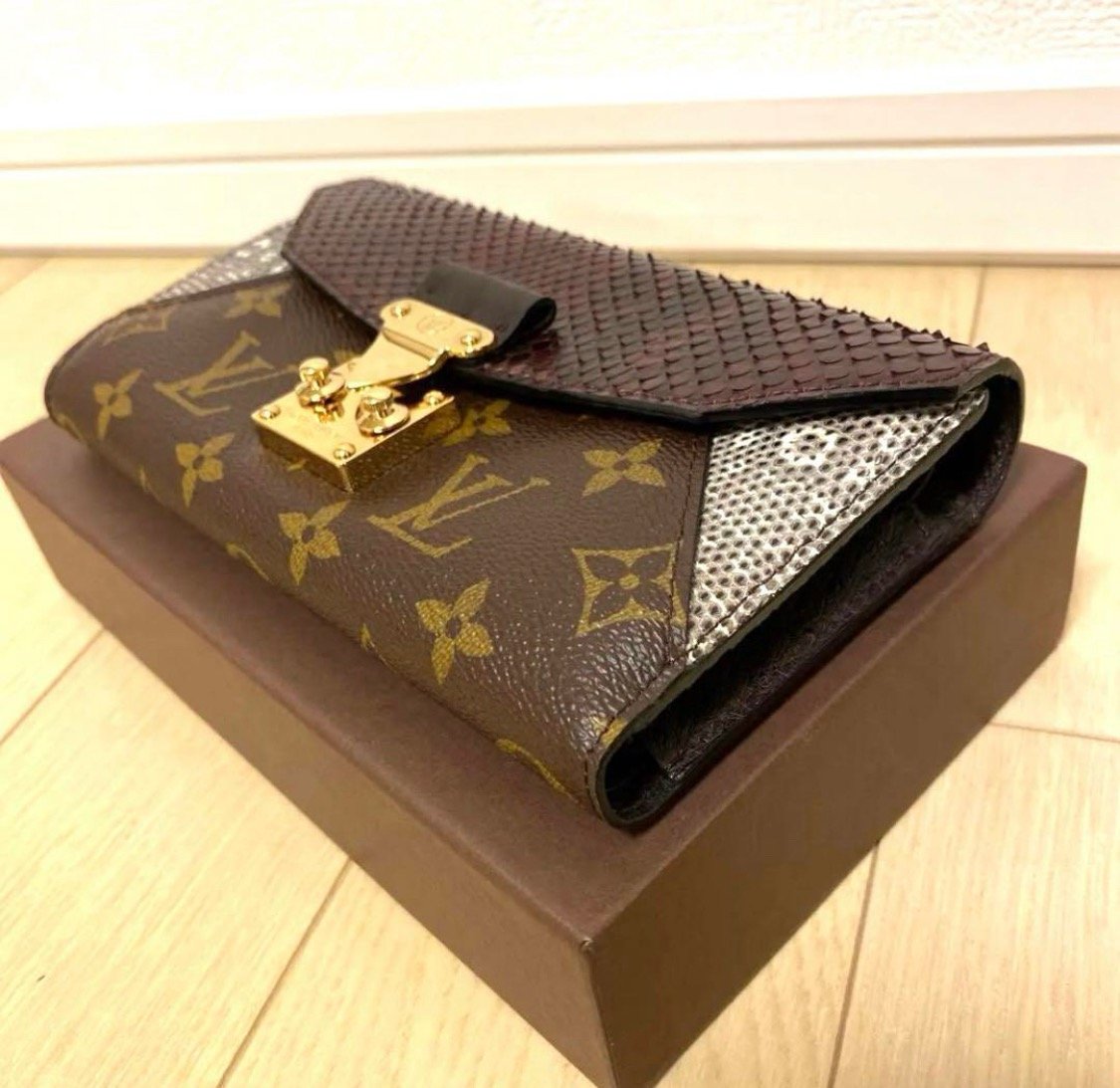 LOUIS VUITTON ルイヴィトン ポルトフォイユ 三つ折り長財布 | ルイ