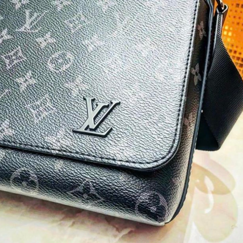 LOUIS VUITTON ルイヴィトン ショルダーバッグ モノグラム ブラック